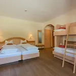Ξενοδοχείο Alpenresort Eienwaeldli 3*