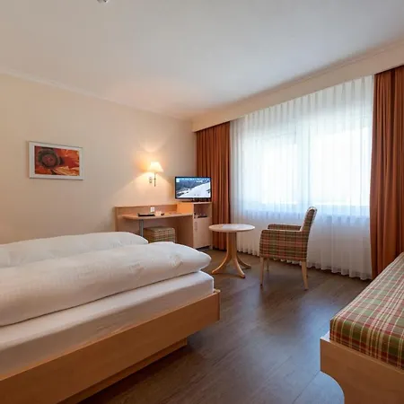 ホテル Alpenresort Eienwaeldli 3*