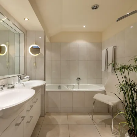 Alpenresort Eienwaeldli Otel Engelberg