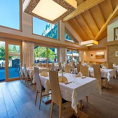 ホテル Alpenresort Eienwaeldli