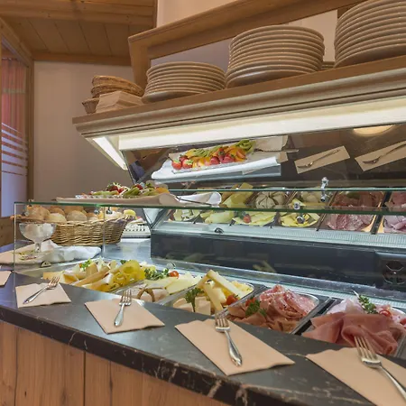 Alpenresort Eienwaeldli 3* אנגלברג