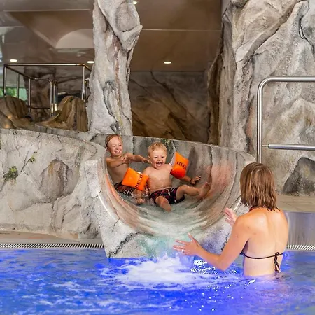 ホテル Alpenresort Eienwaeldli